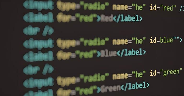 Quels sont les outils essentiels pour maîtriser la création de sites web ?