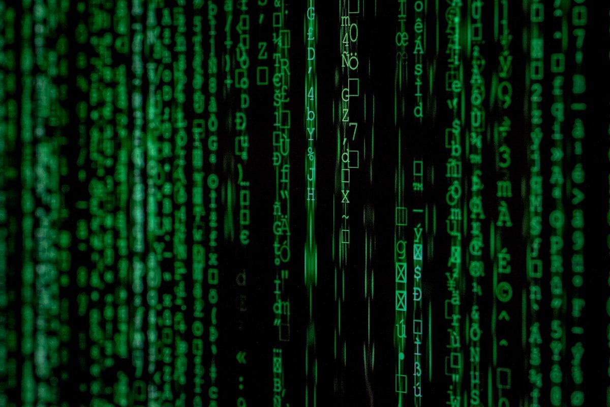 Cybersécurité : pourquoi les attaques par force brute restent une menace majeure Matrix movie still